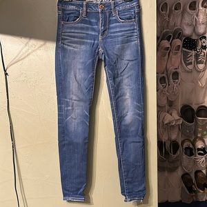 American eagle women’s size 4 jeans